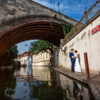 Connie & Fodo - Pre-Wedding photo shooting in Prague - Groom and Bride Under Charles Bridge
