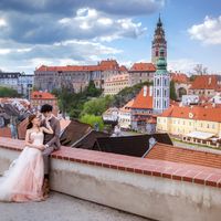 Pre-Wedding photo shoot in Český Krumlov (CK) - And Bride in Cesky Krumlov