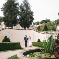 Christina & Leonid - Wedding in Vrtba Garden - Bride Is Coming