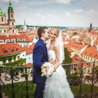 Christina & Leonid - Wedding in Vrtba Garden - Wedding Couple Over Prague Roofs