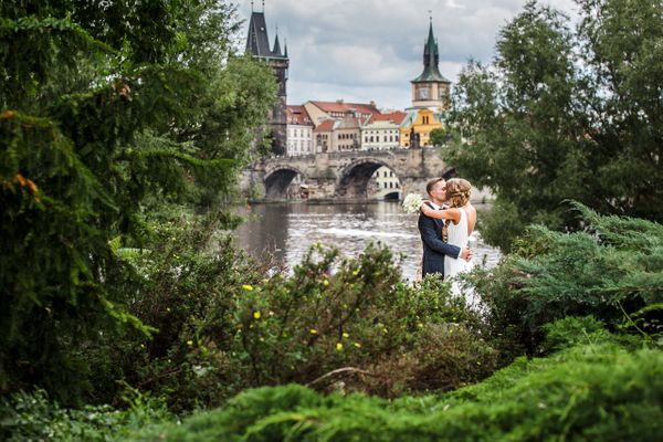 Wedding picture with Charles Bridge view