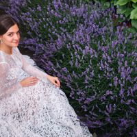Natalie & Alex - wedding shooting in Ledeburg garden - Bride Portrait With Flowers
