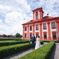Natalie & Alex - wedding shooting in Ledeburg garden - Wedding Photo in Troja Castle