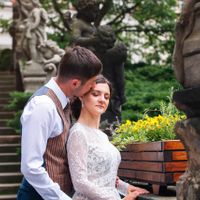 Natalie & Alex - wedding shooting in Ledeburg garden - Groom and Bride in Prague